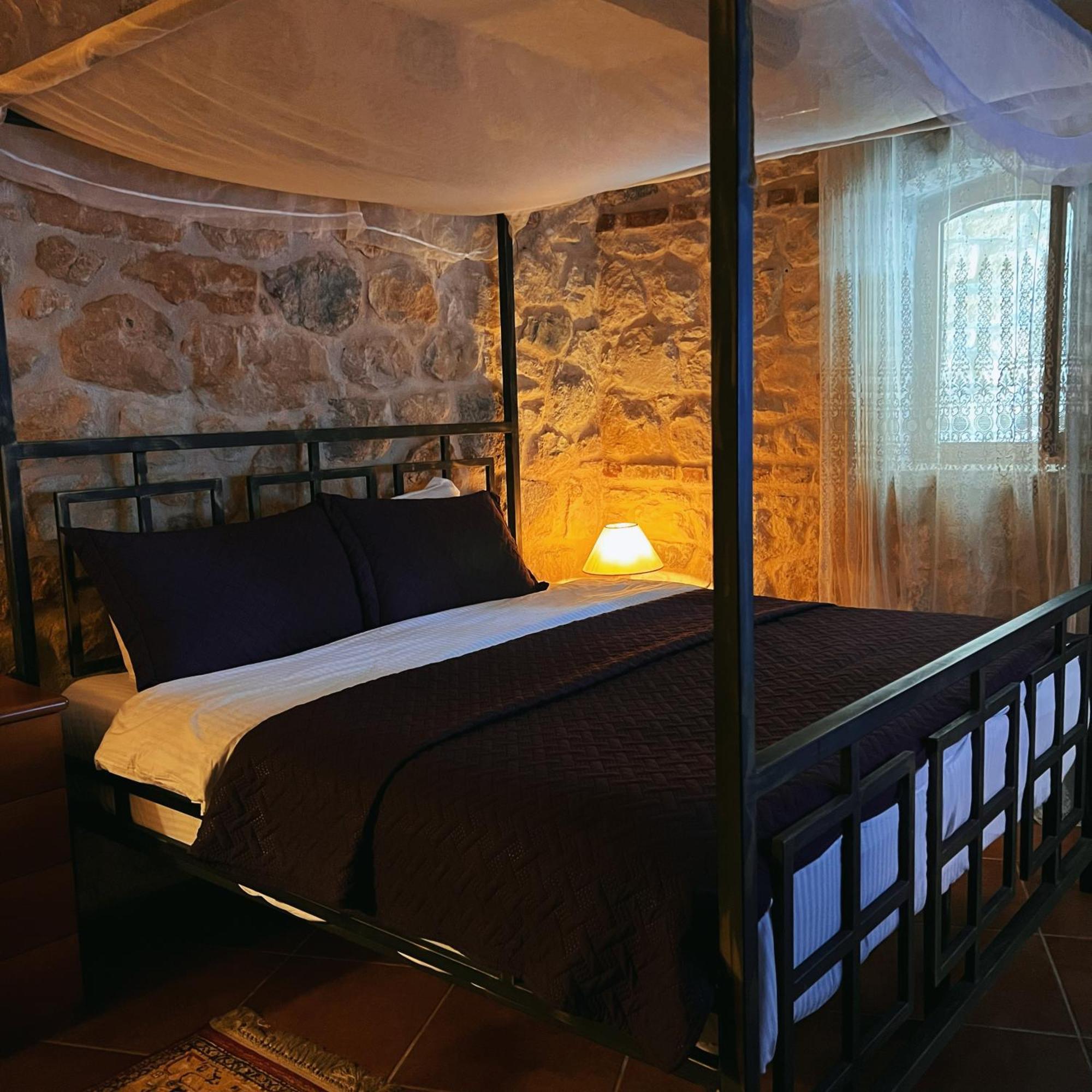 Farm stay Chateau Fasel