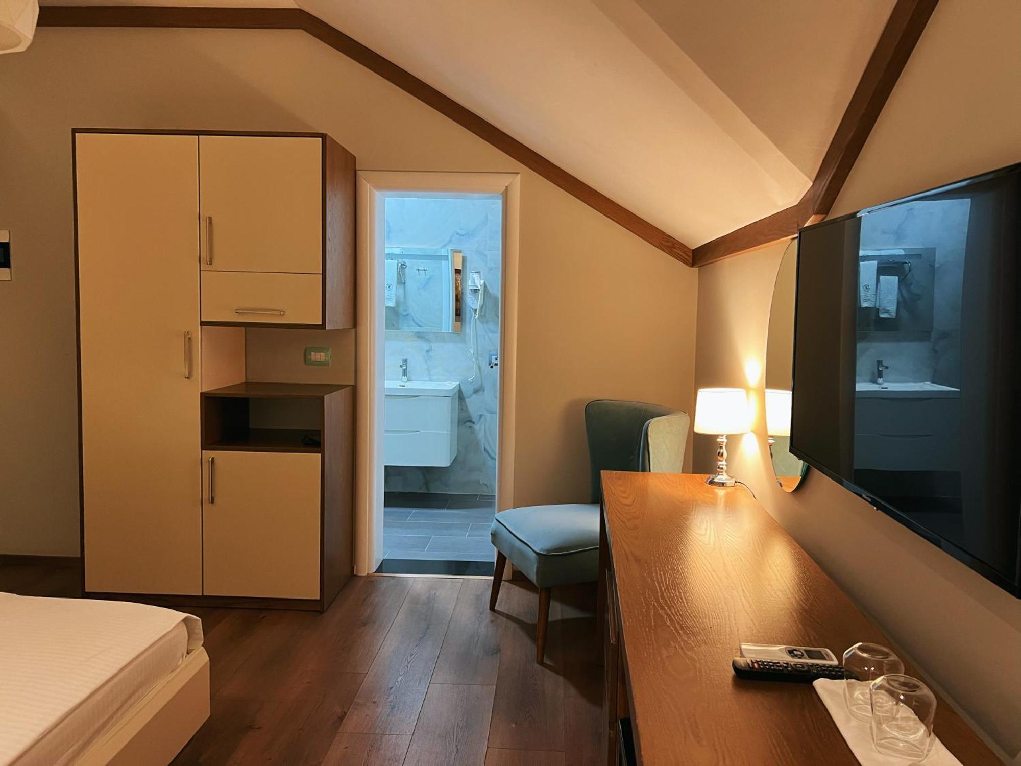 Chateau Fasel 4*