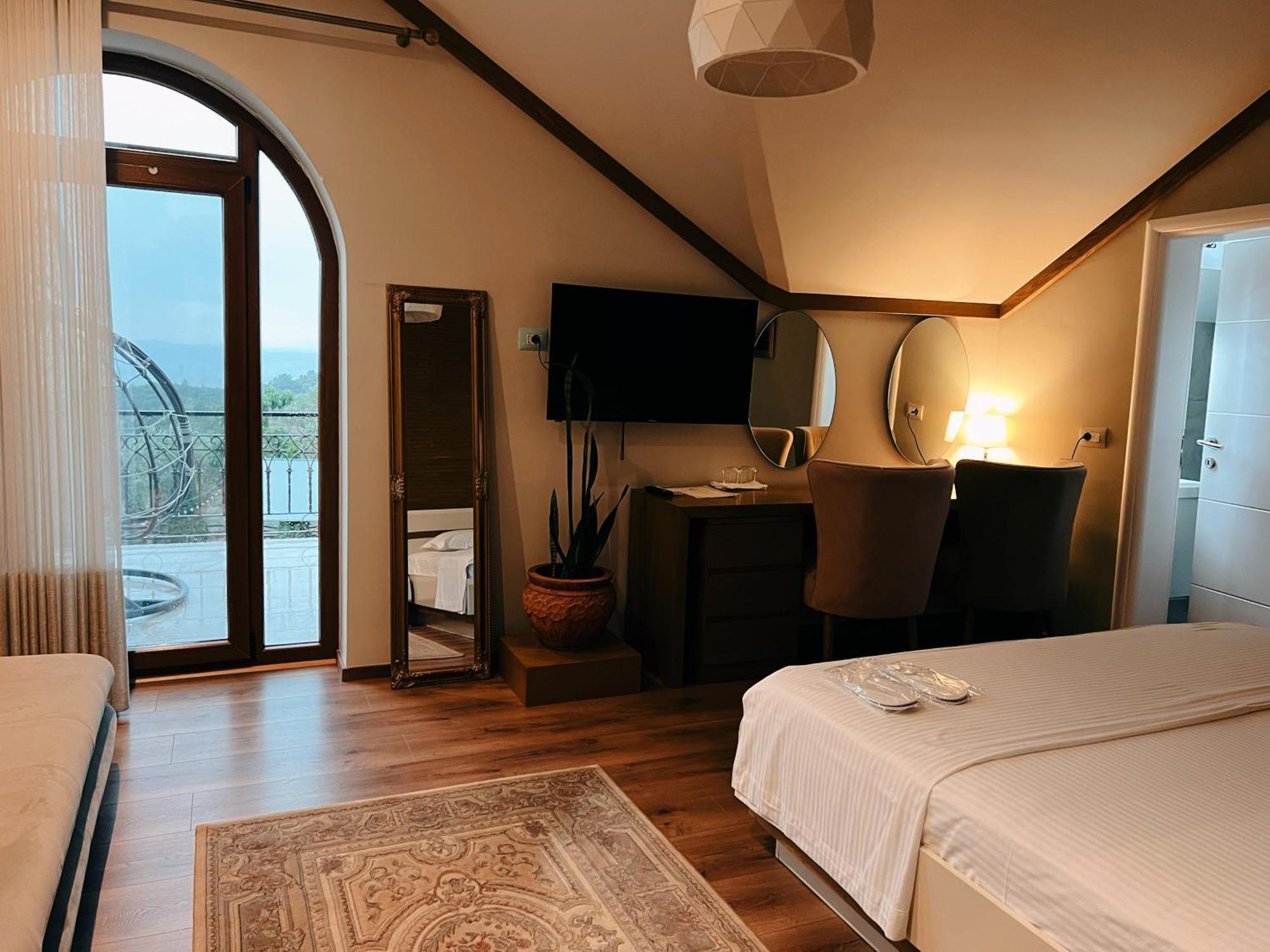 Chateau Fasel Farm stay *
