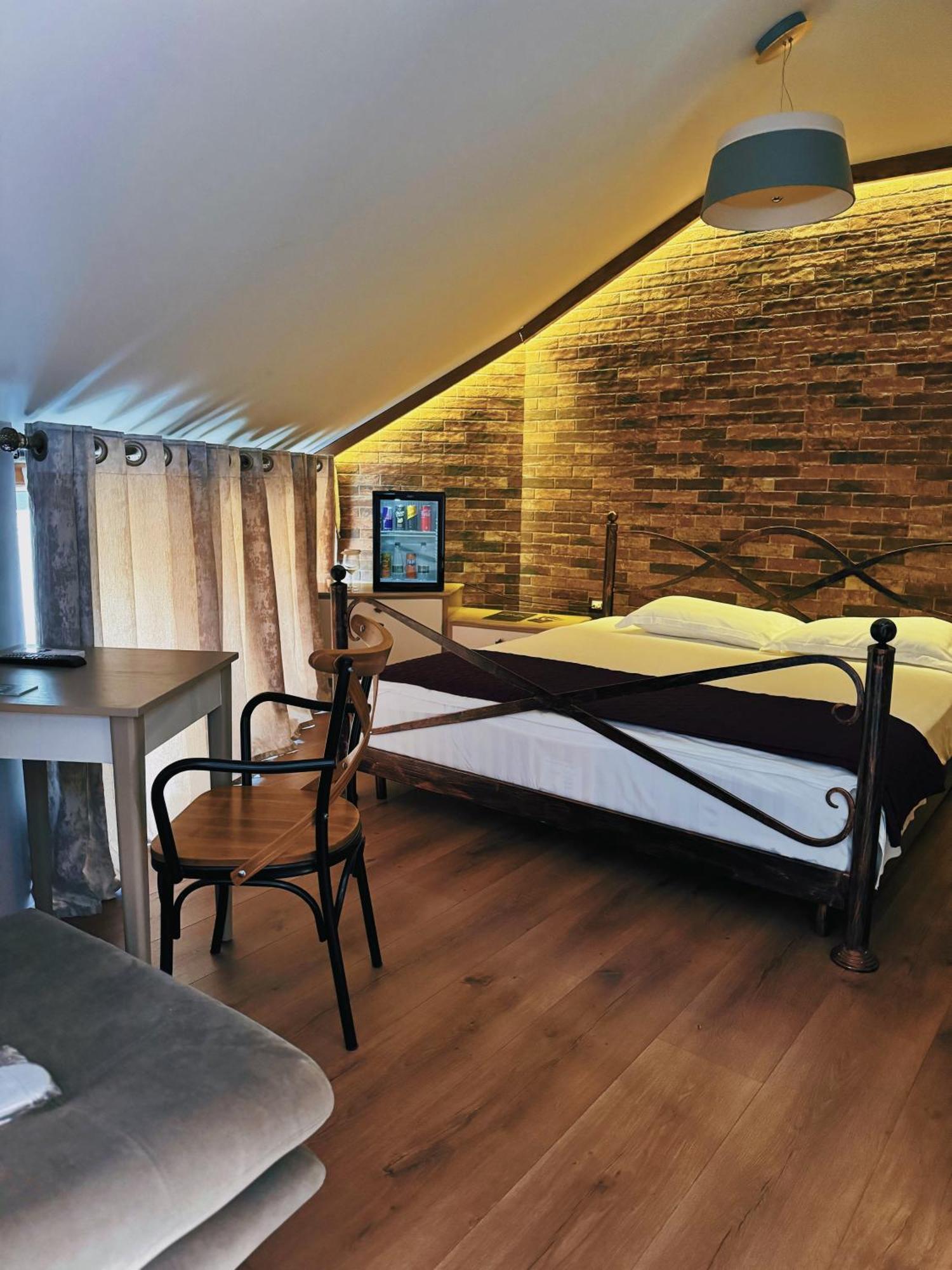 Hotel Chateau Fasel Tirana