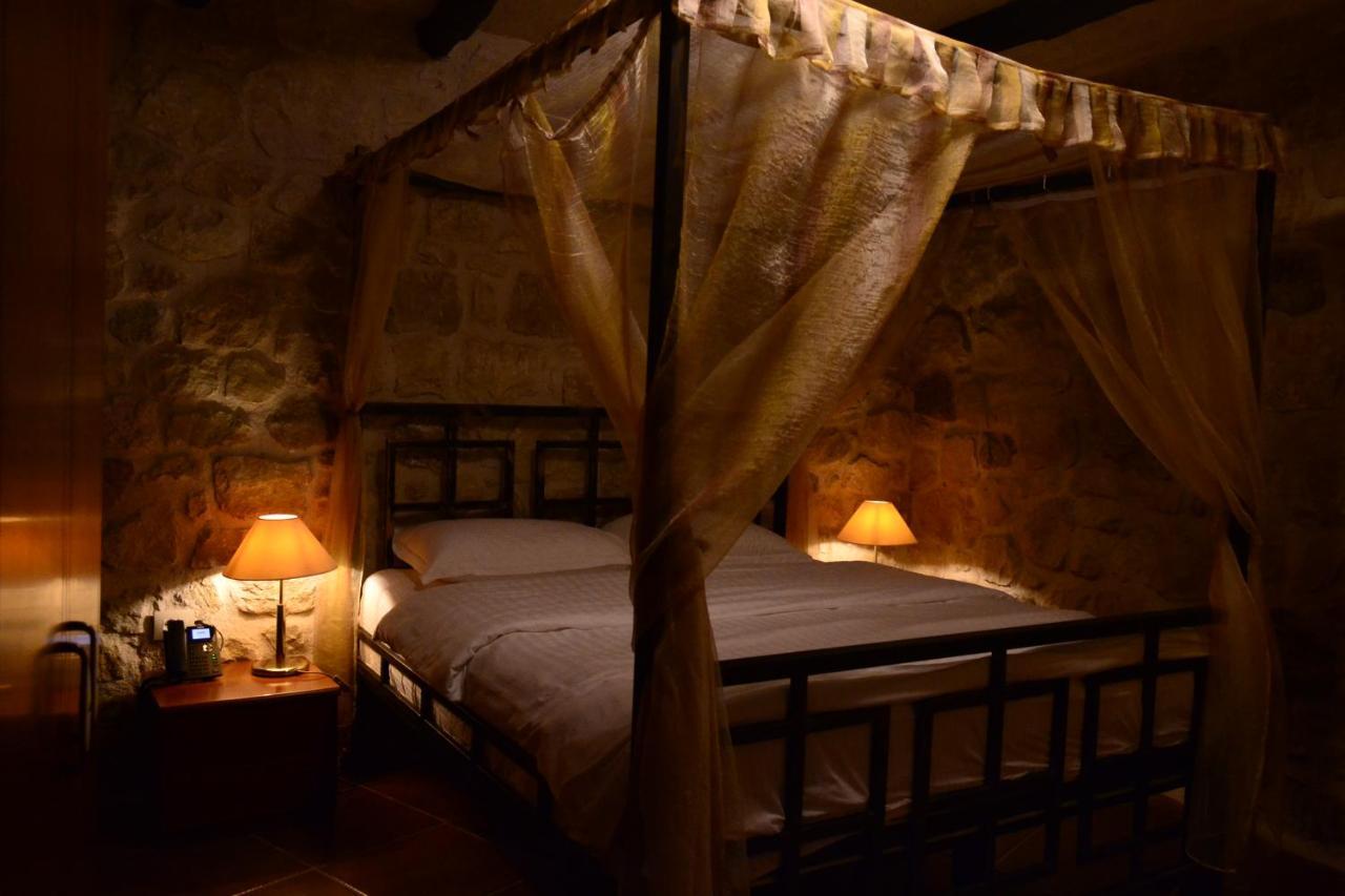Farm stay Chateau Fasel Tirana